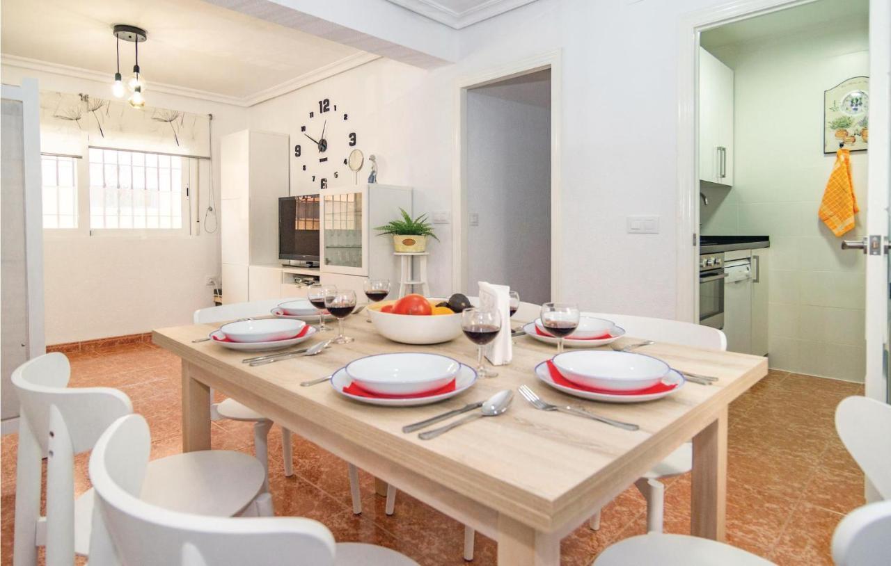 Stunning Apartment In Cordoba With Kitchen Extérieur photo